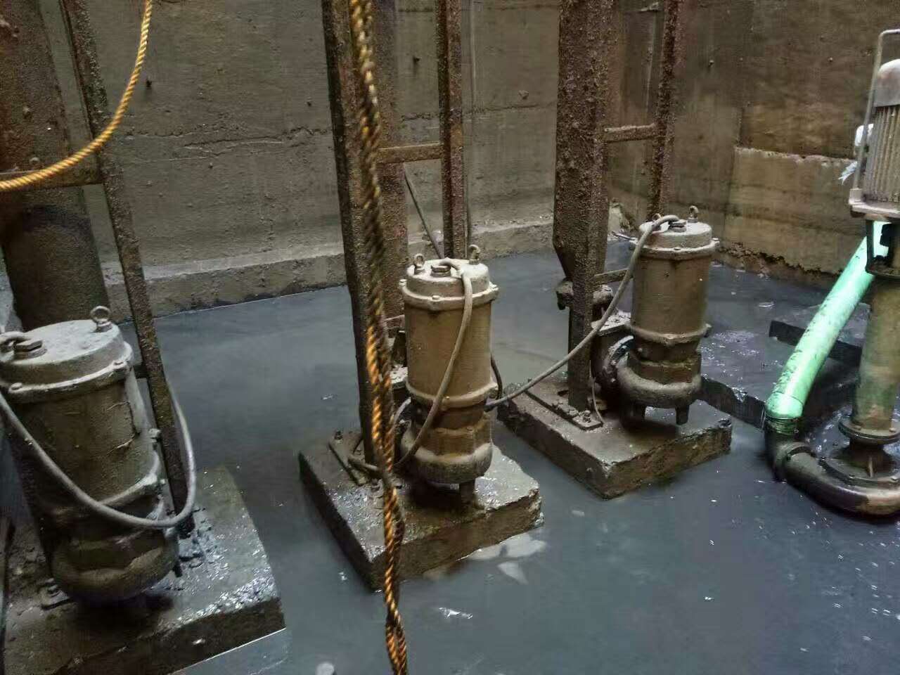 龙游污水池清理